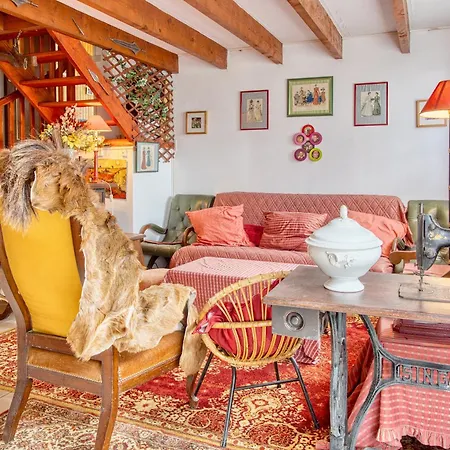 Maison Calme Dans Un Beau Jardin La Roche-Chalais