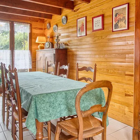 Maison Calme Dans Un Beau Jardin Holiday home *