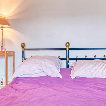 Prázdninový dům Maison Calme Dans Un Beau Jardin La Roche-Chalais